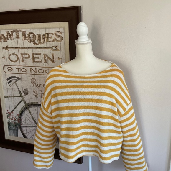 Women’s H&M yellow and white knit, baggy cropped thick striped sweater, SZ XXL - Picture 2 of 11